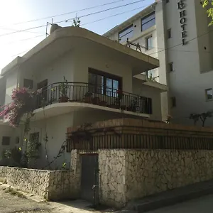 Guest house Private At Hektor & Aferdita